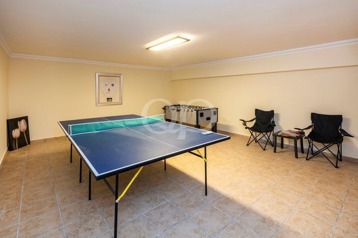 Image No.27-4 Bed House for sale