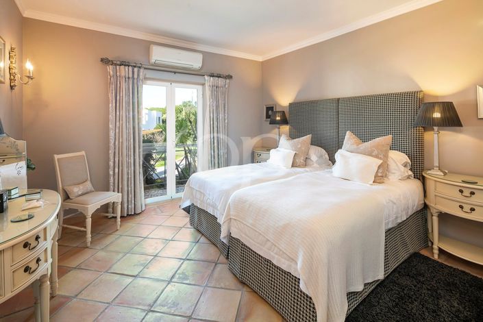 Image No.9-4 Bed House for sale
