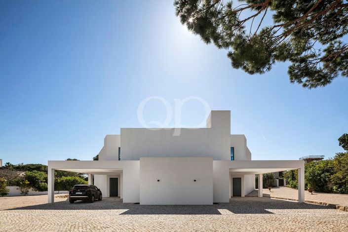 Image No.23-5 Bed House for sale