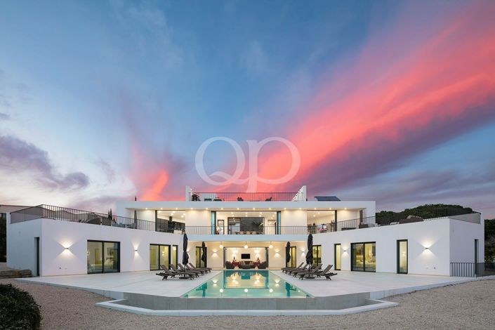 Image No.48-5 Bed House for sale