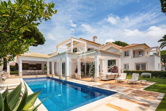 Image No.17-4 Bed House for sale