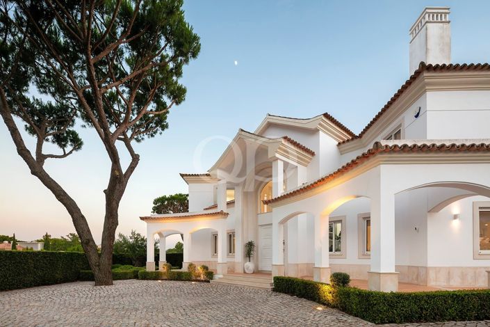 Image No.20-4 Bed House for sale