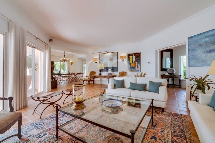 Image No.25-4 Bed House for sale
