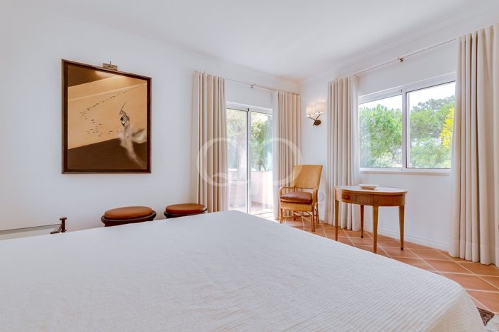 Image No.28-4 Bed House for sale