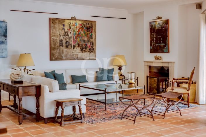 Image No.4-4 Bed House for sale