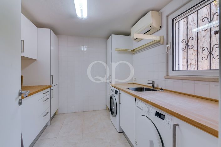 Image No.58-4 Bed House for sale