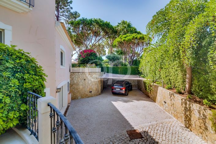 Image No.60-4 Bed House for sale