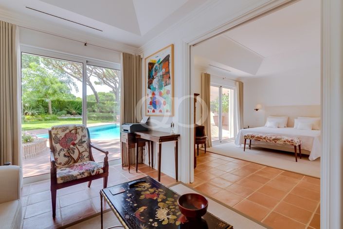 Image No.7-4 Bed House for sale