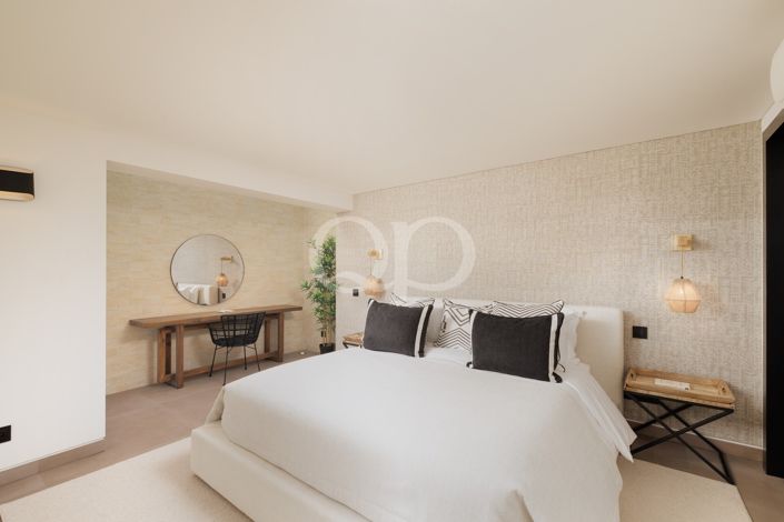 Image No.19-7 Bed House for sale