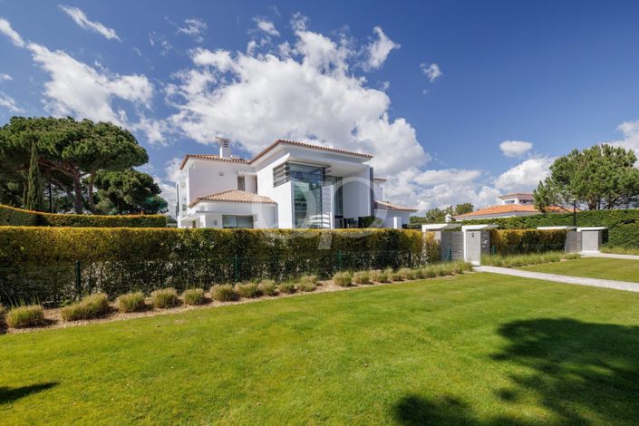 Image No.25-7 Bed House for sale