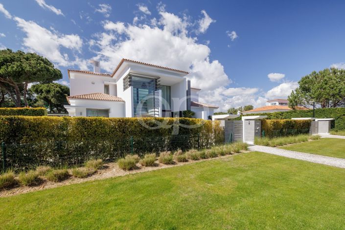 Image No.32-7 Bed House for sale