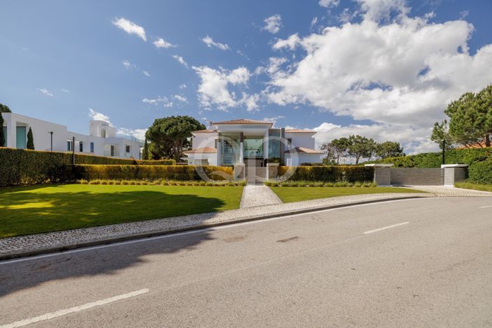 Image No.34-7 Bed House for sale