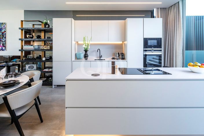 Image No.21-3 Bed House for sale