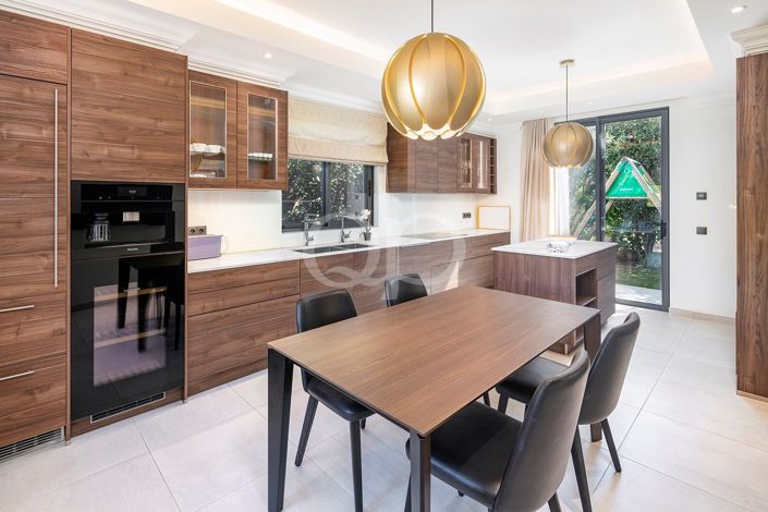 Image No.4-4 Bed House for sale