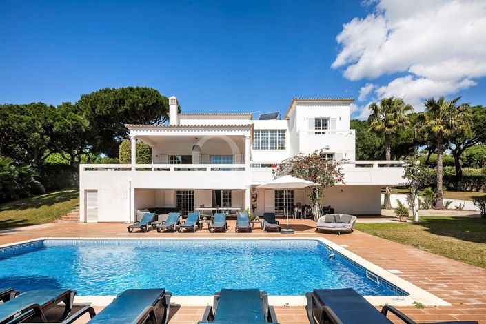 Image No.18-6 Bed House for sale