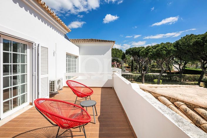 Image No.20-6 Bed House for sale