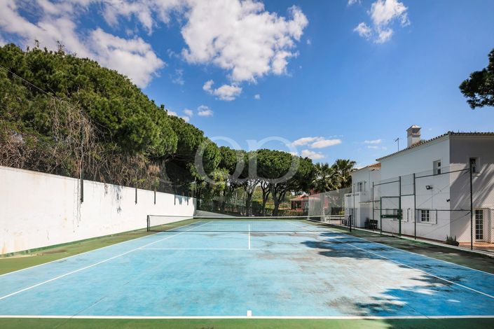 Image No.33-6 Bed House for sale