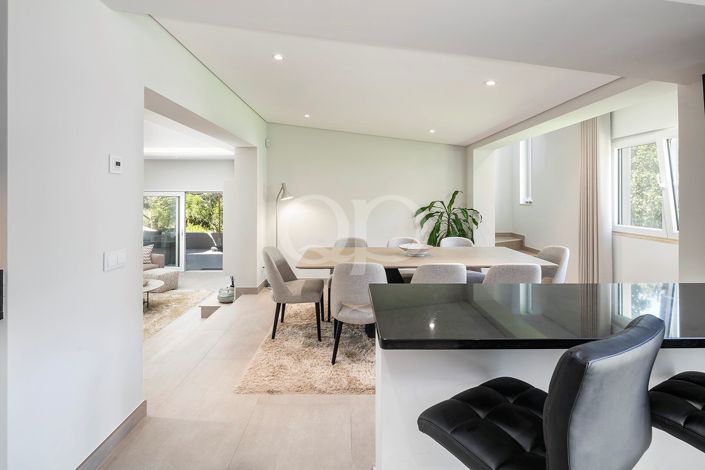 Image No.20-4 Bed House for sale