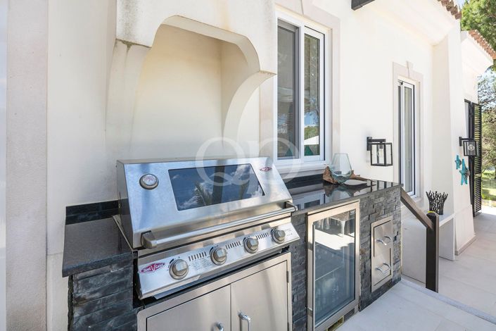 Image No.32-4 Bed House for sale