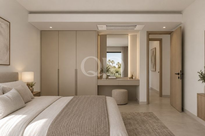 Image No.6-4 Bed House for sale