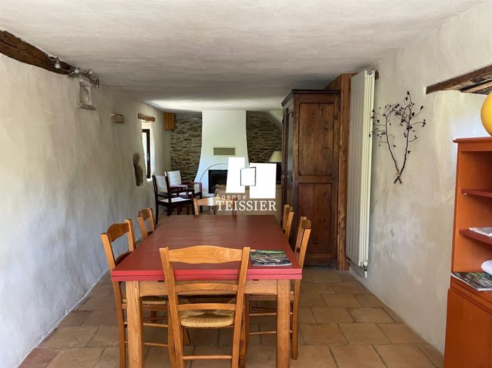 Image No.26-6 Bed House for sale