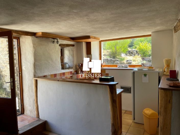 Image No.28-6 Bed House for sale