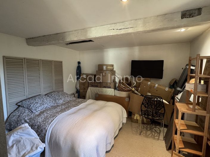 Image No.5-2 Bed House for sale