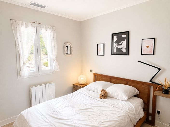 Image No.8-3 Bed House for sale