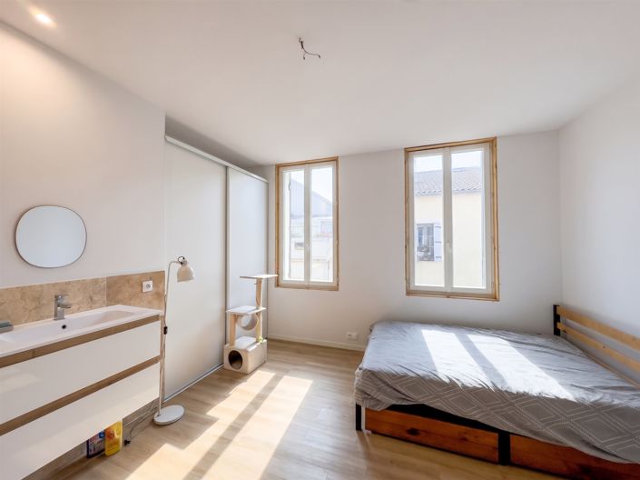 Image No.8-3 Bed House for sale