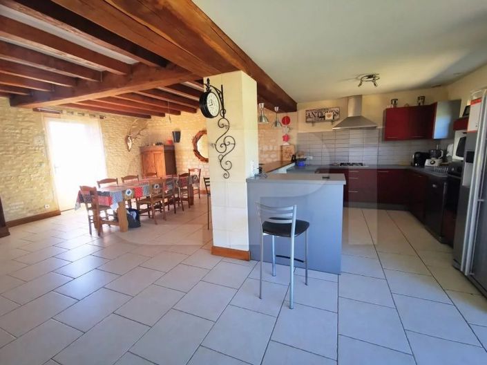 Image No.19-3 Bed House for sale