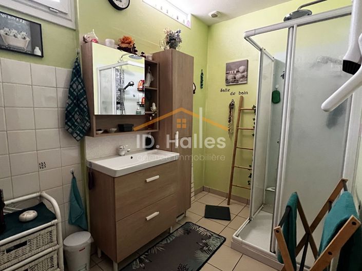 Image No.6-3 Bed House for sale