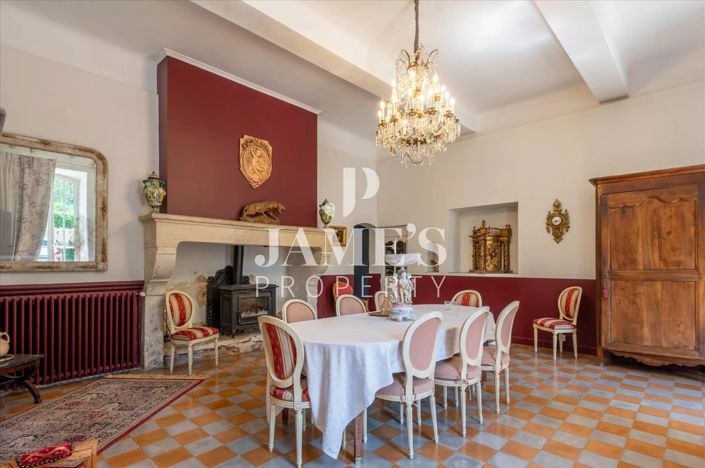 Image No.13-12 Bed House for sale
