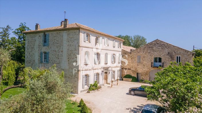 Image No.19-12 Bed House for sale