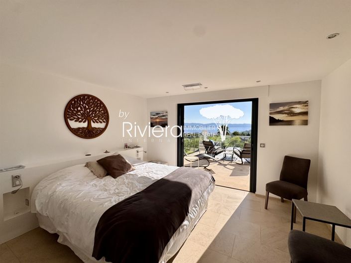 Image No.24-5 Bed House for sale
