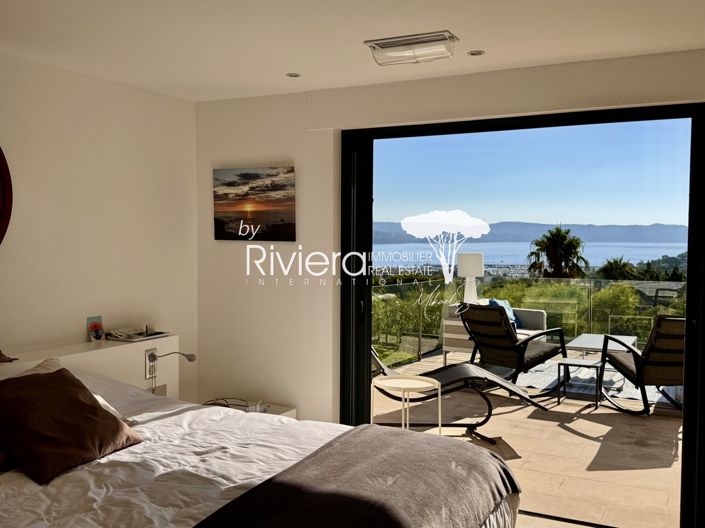 Image No.25-5 Bed House for sale