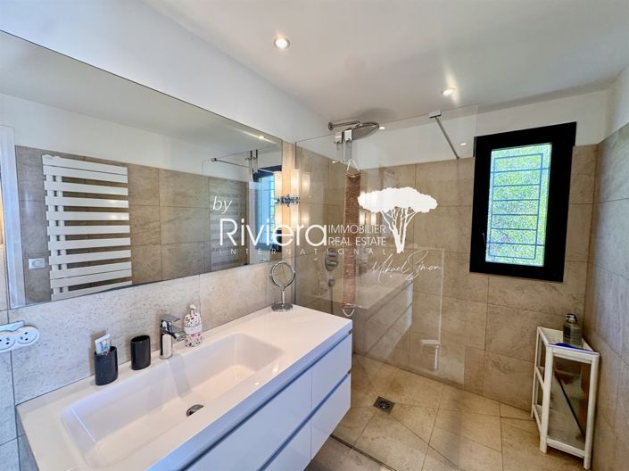 Image No.27-5 Bed House for sale