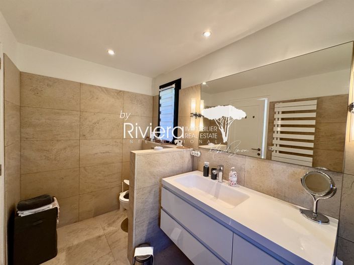 Image No.28-5 Bed House for sale