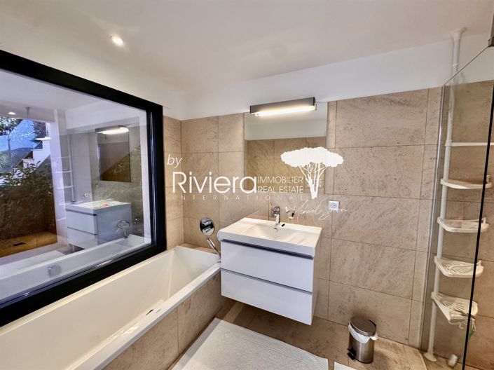 Image No.31-5 Bed House for sale