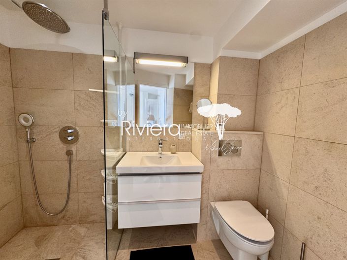 Image No.35-5 Bed House for sale