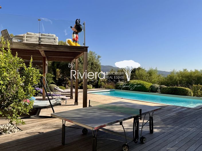 Image No.9-5 Bed House for sale