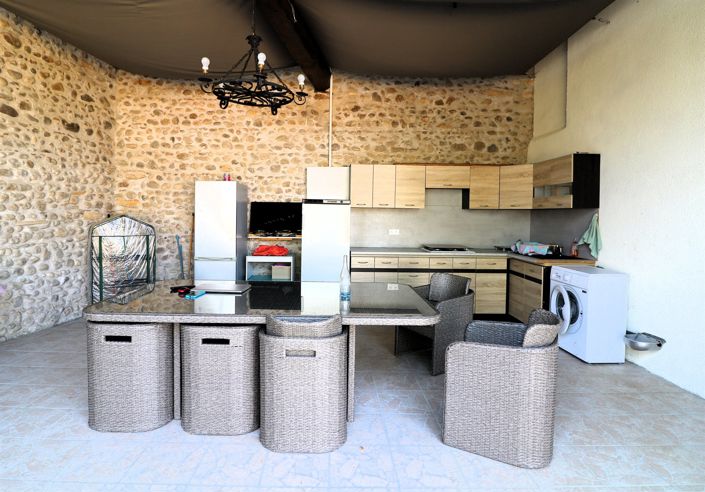 Image No.23-4 Bed House for sale