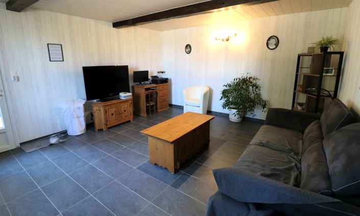 Image No.25-4 Bed House for sale