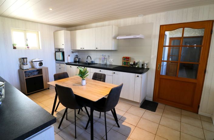 Image No.27-4 Bed House for sale
