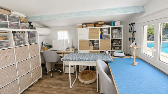 Image No.17-3 Bed House for sale