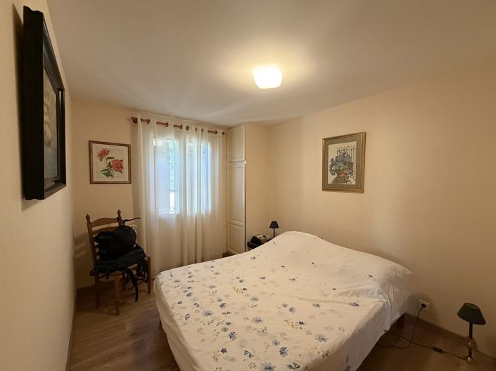 Image No.11-2 Bed House for sale