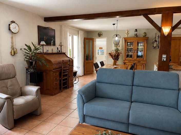 Image No.3-2 Bed House for sale