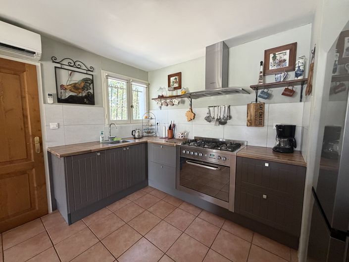Image No.6-2 Bed House for sale