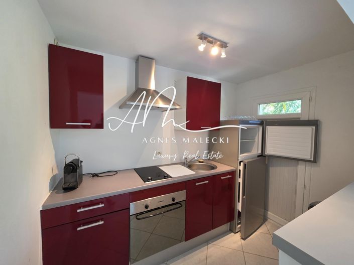 Image No.14-7 Bed House for sale