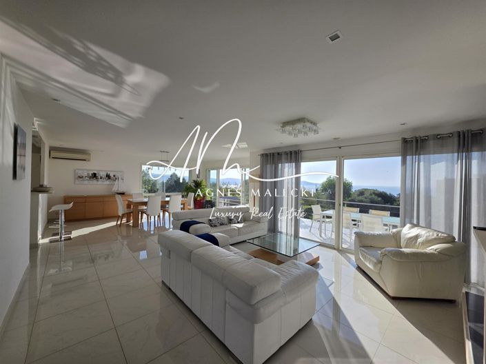 Image No.2-7 Bed House for sale
