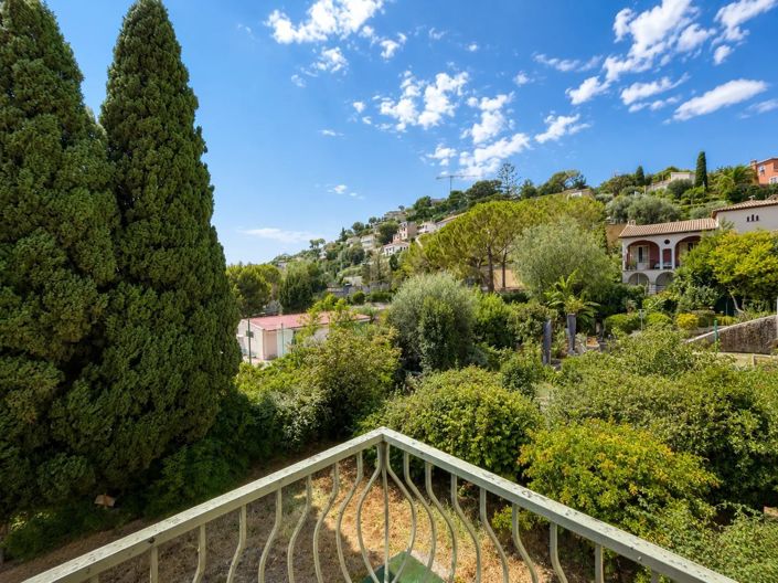 Image No.18-5 Bed House for sale